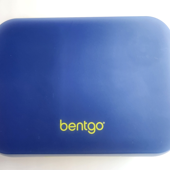 Bentgo Blue and Green Bento Lunch Box - Picture 3 of 9